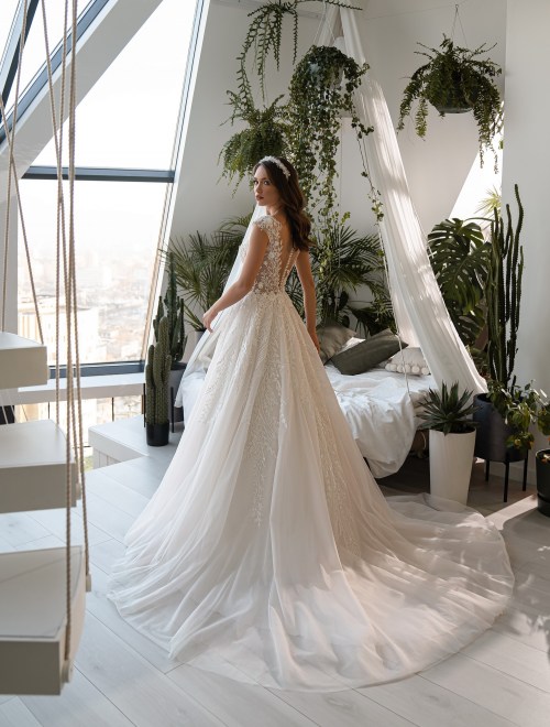 https://elisebride.ro/images/stories/virtuemart/product/SAMMER            (3).jpg